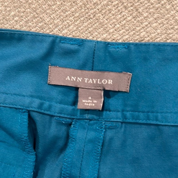 Ann Taylor Capris Pants - Picture 4 of 8